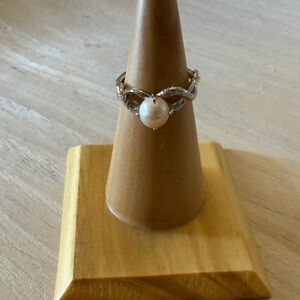 Silver Pearl Twist Ring